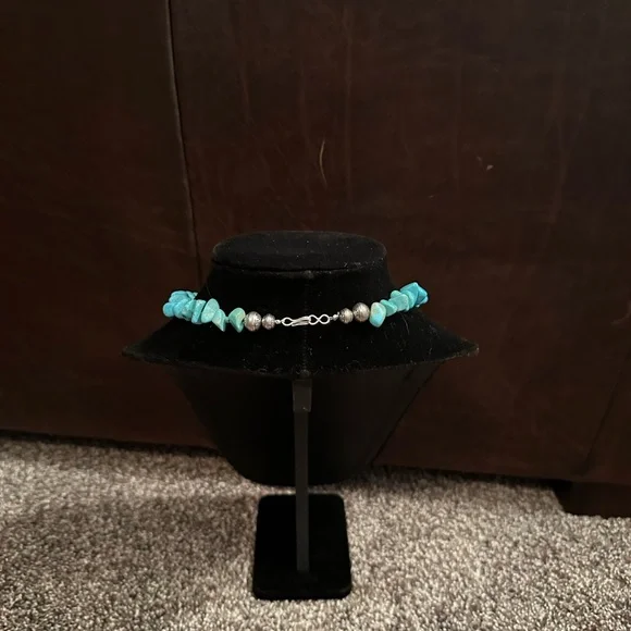 Hand crafted “One of a Kind” Beautiful Blue Turquoise & Sterling Silver Necklace - Picture 4 of 4